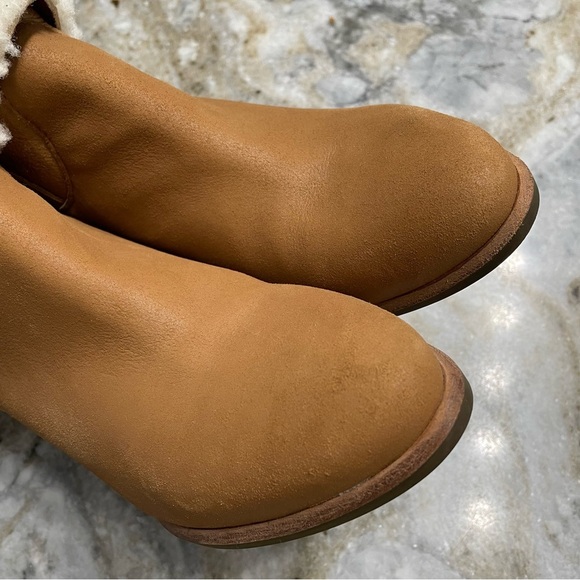 UGG AUSTRALIA Charlee Chestnut Ankle Boots With Sherpa Cuff Detail - Picture 12 of 16